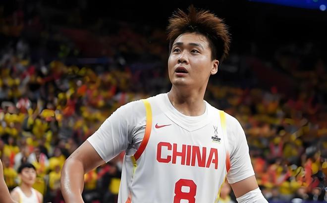 首回合战铁人染黄的是胡睿宝,姜至鹏目前仅3黄本轮无需停赛