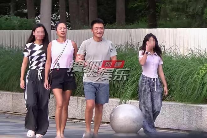 上海知名解说：如果没有男孩，3名申花球迷不会被行拘 父亲有责任