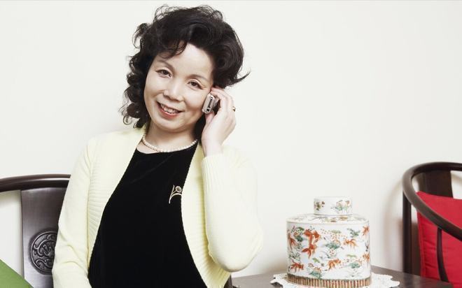 欧冠3连胜!54岁名帅造英超第1奇兵:卖6主力仍能活 1神迹仅逊皇马