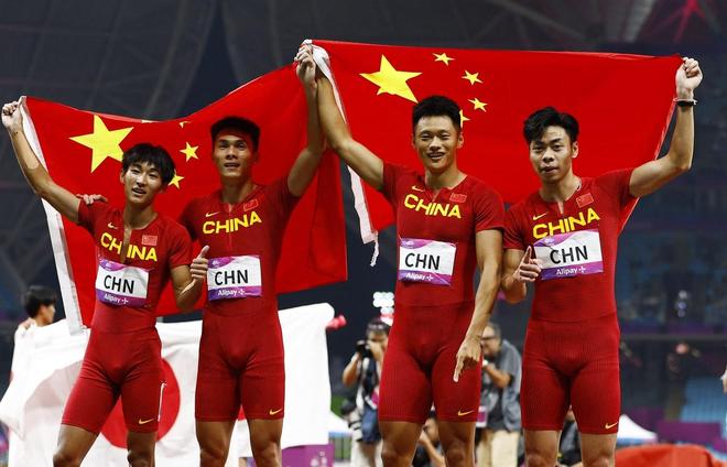 奉劝所有人,今年冬天务必做好准备!厄尔尼诺现象持续到2027年2月底的可能性目前已接近100%!