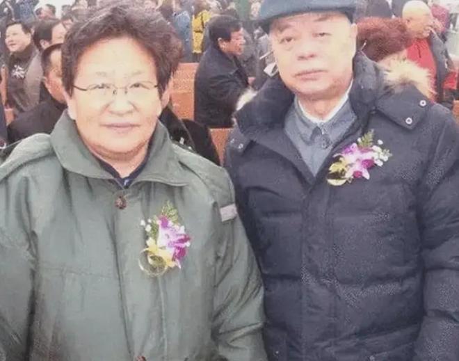 新加坡公开赛：国羽女双会师决赛，贾一凡/张殊贤夺冠