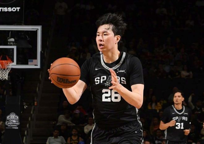 被绝平不冤？瑞士对阵卡塔尔26次射门7次射正只打进一个点球
