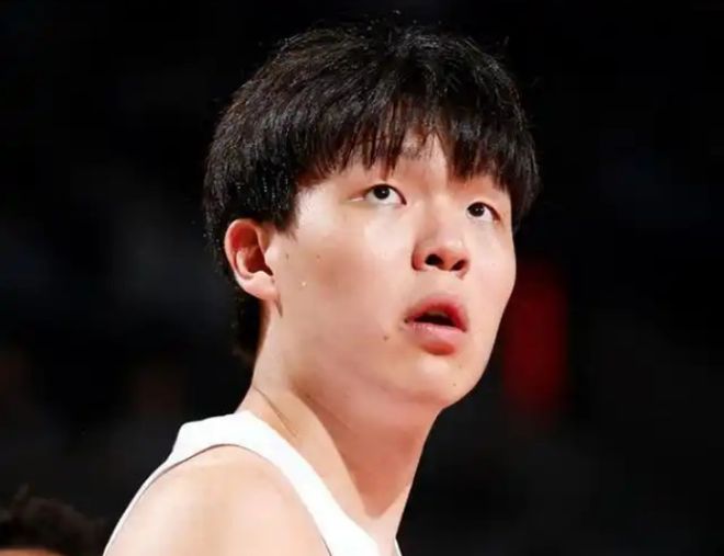 傅首尔惨败《牛来》！新片首日卖3千元，投资5千万,不到300人想看