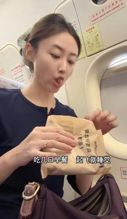 梅西留下不走了，是时候该回家了世界杯的掌声还在耳边，但梅西已经站在了人生的另一个十字路口