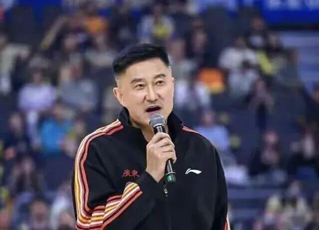 三笘薰去阿森纳？日本网友吵翻了阿森纳这个夏窗其实挺让人挠头的