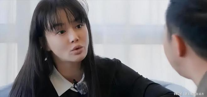 四川一新生家长质疑交钱请保洁打扫教室被禁言,相关部门工作人员:提出质疑的家长误以为是每人每月需出600元,实际人均分摊仅10元左右