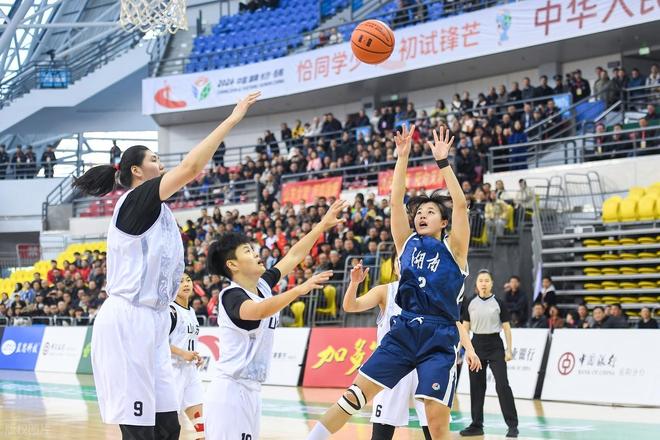 “鸠摩智”李国麟随蓉城远征客场：我最喜欢的韦世豪绝杀比赛