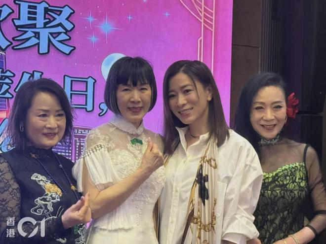 致命打击！巴萨赢球遭重创！弗里克痛失诺坎普大将