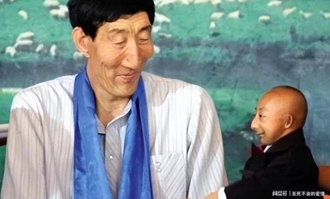 今晚亮相！杨瀚森：跟队友有些生疏需好好交流，要为球队贡献力量
