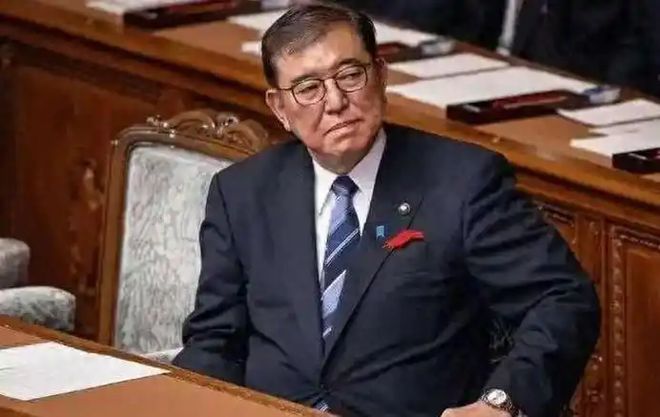男单八强定4席:国乒还有机会!林诗栋连负大布,法国队确保2席