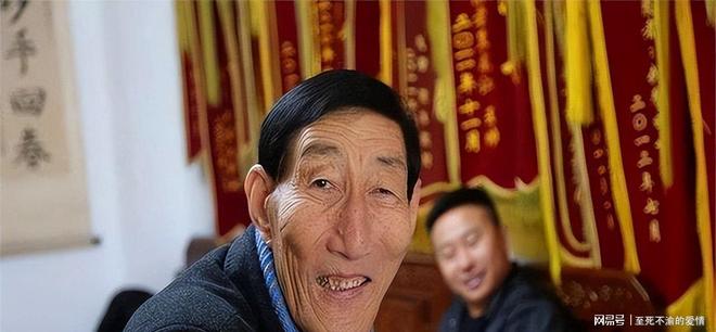 萨巴伦卡吞蛋惨遭施耐德爆冷，网友：最后一个大满贯冠军消失了