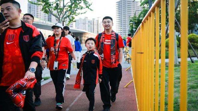 在场赢19分第1！中国女篮19岁2米26王牌进化：宫鲁鸣培养她真没错