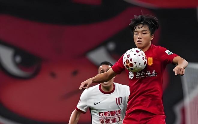 哈兰德双响破梅西2大神迹，登贝莱6连斩，曼城2