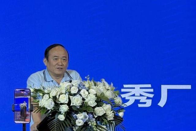 炸了！66岁兰世立杀疯了！被全网禁言，反手甩出“秀厂”