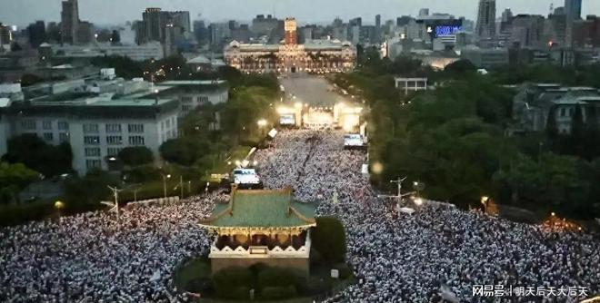 杜锋:球队起伏很正常,崔永熙有一年多没打球恢复需要循序渐进