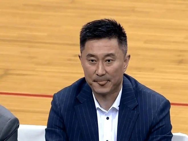 “背篓少年”王发荣幸担任匹克球赛推广大使：已经学了半个月