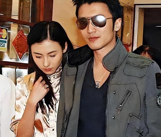阿昺一哥位子现危机，野兔不敌黑马丢冠，美黑妹躺赢，小郑被看好