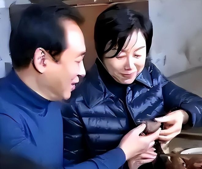 男篮头号功臣！廖三宁21+7两数据全场最高 献反超球+制胜4罚