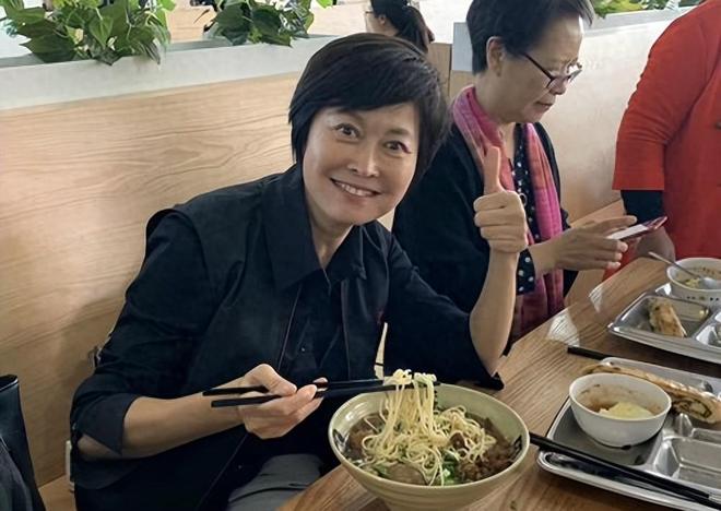 手势跟极端组织有关？澳大利亚裁判辟谣：只是“潜意识的抽搐”