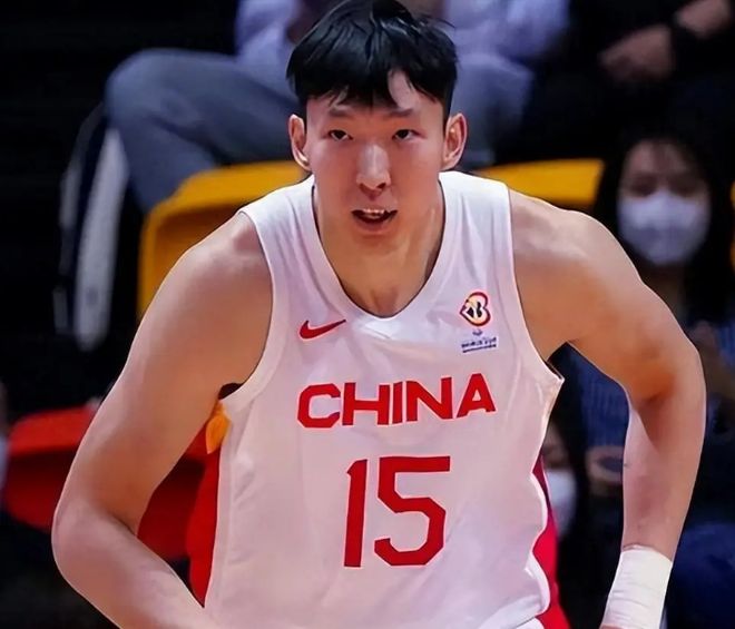 CBA最新消息！莫兰德或加盟北京首钢，上海男篮外援大换血