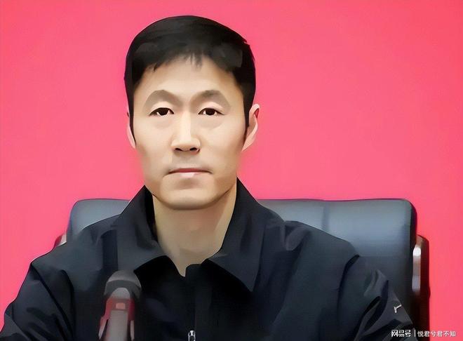 罕见,中超替补席球员意外吃红牌!赛后这两队主帅真的握手言和