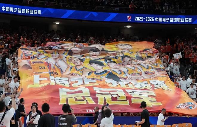 上海44岁独居男子突然病重昏迷，“救命钱”取不出！七旬母亲苦求“监护权”